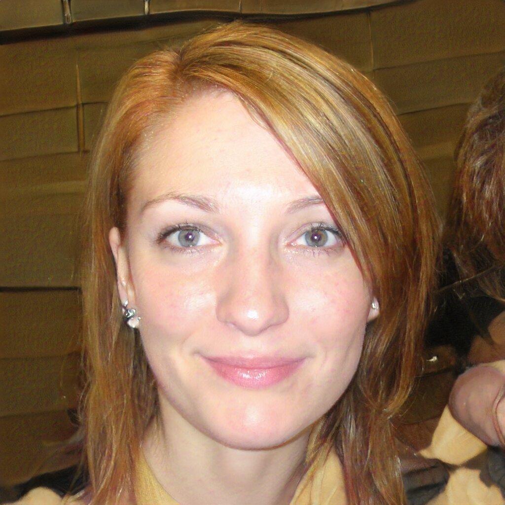profile photo of designer Anastasia