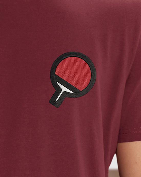 T-shirt Creator Brodé, en vue zoomée, couleur Burgundy 