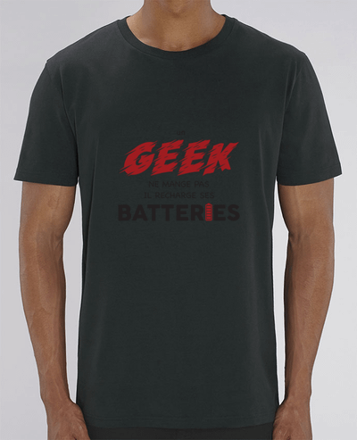 T-Shirt Un geek ne mange pas, il recharge ses batteries par tunetoo