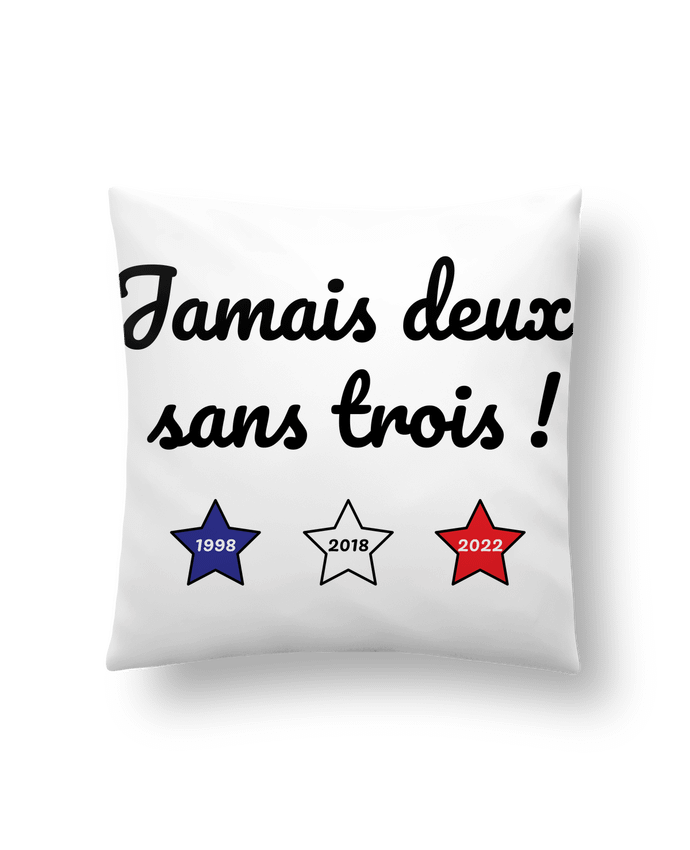 Coussin Jamais deux sans trois - coupe du monde 2022 par /wait-design