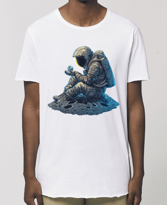 Tee-shirt Homme Un astronaute observe la Terre Par  KronoArt