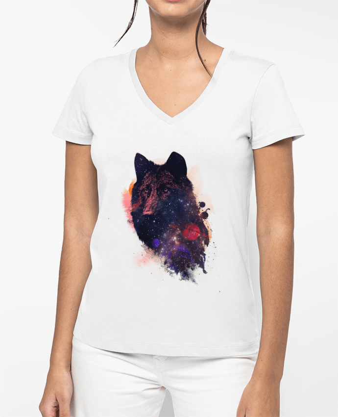 T-shirt femme col V Universal wolf par robertfarkas