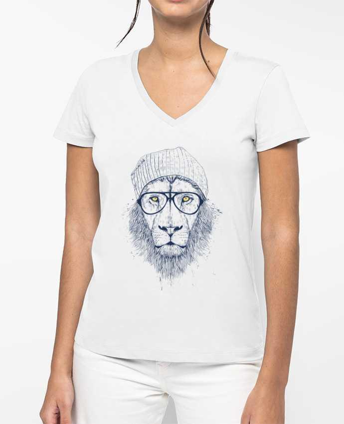 T-shirt femme col V Cool Lion par Balàzs Solti