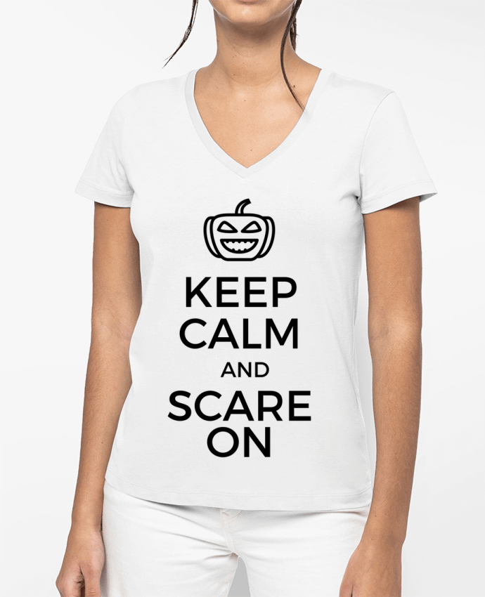 T-shirt femme col V Keep Calm and Scare on Pumpkin par tunetoo