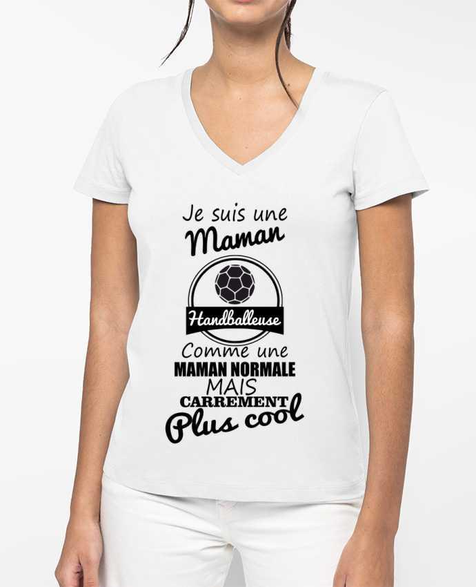 T-shirt femme col V Je suis une maman handballeuse comme une maman normale mais carrément plus cool 