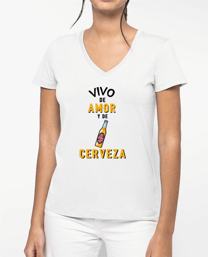 T-shirt femme col V Vivo de amor y de cerveza par tunetoo