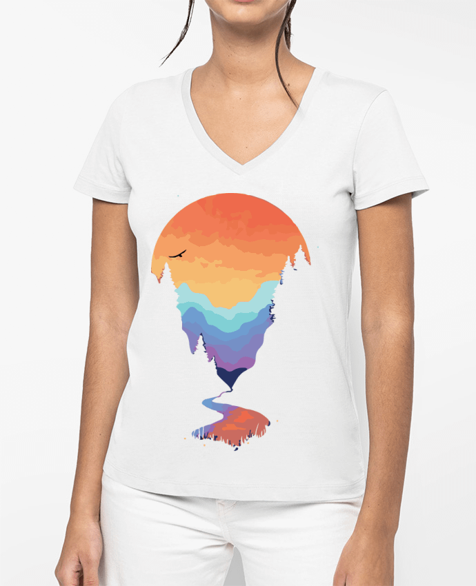 T-shirt femme col V Paysage de montagne par jorrie
