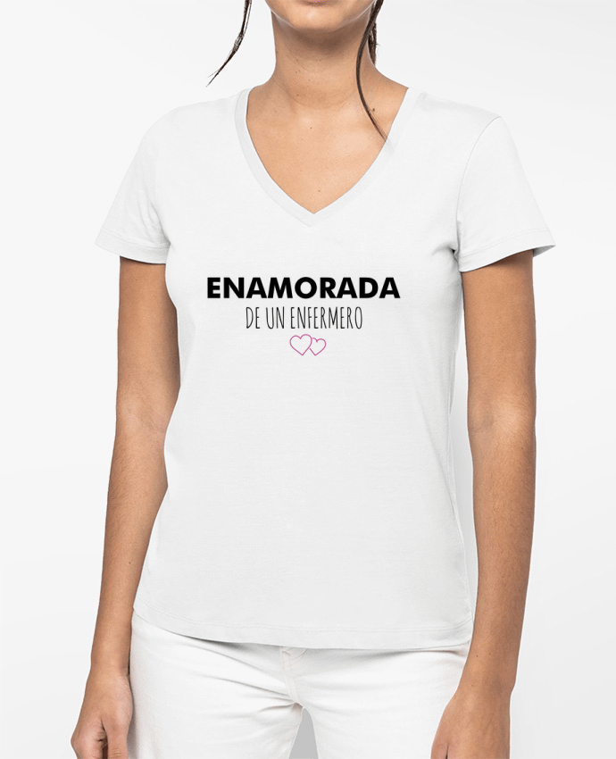T-shirt femme col V Enamorada de un enfermero par tunetoo