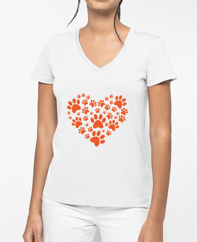 T-shirt femme col V Coeur Chien Amour par fredelphi