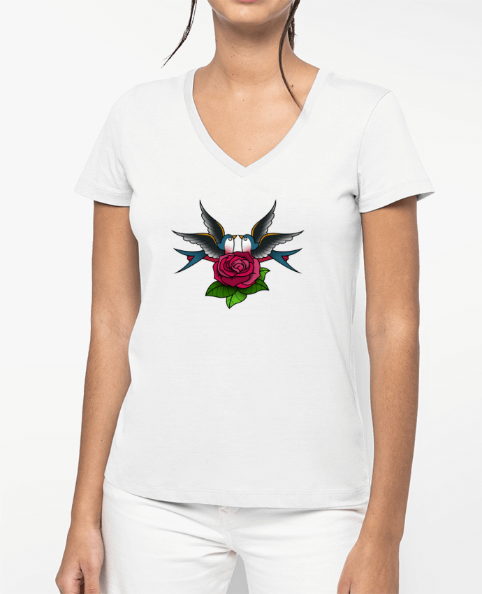 T-shirt femme col V Hirondelles tattoo par Lamouchenoire