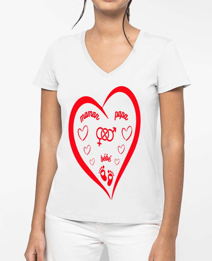 T-shirt femme col V NAISSANCE BEBE COEUR ROUGE DE FAMILLE MAMAN PAPA BEBE par LIAMRIVIERART