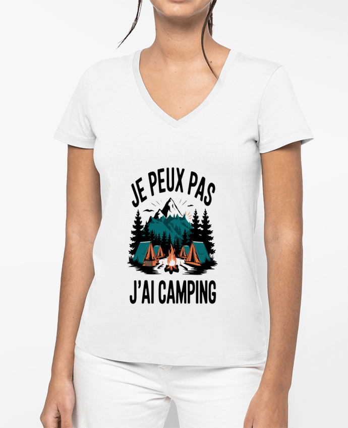 T-shirt femme col V je peux pas j'ai camping par bwilfy