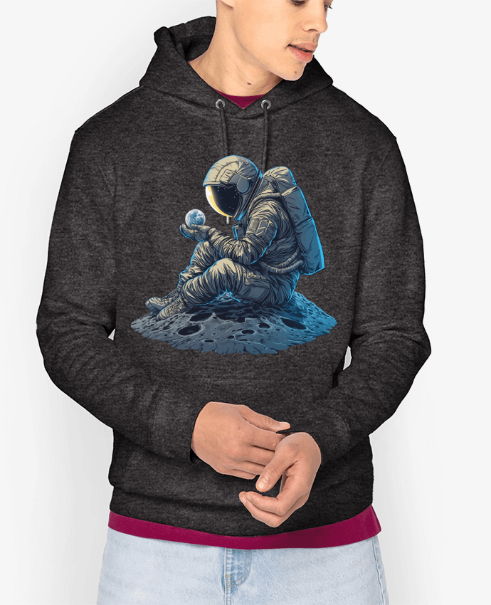 Hoodie Un astronaute observe la Terre Par KronoArt