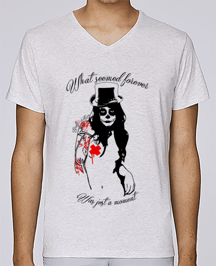 T-Shirt col V Homme design femme par Graff4Art