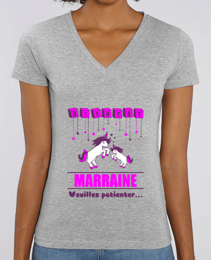 Camiseta Mujer Cuello V Stella EVOKER Bientôt Marraine, future marraine, licorne Par  Benichan