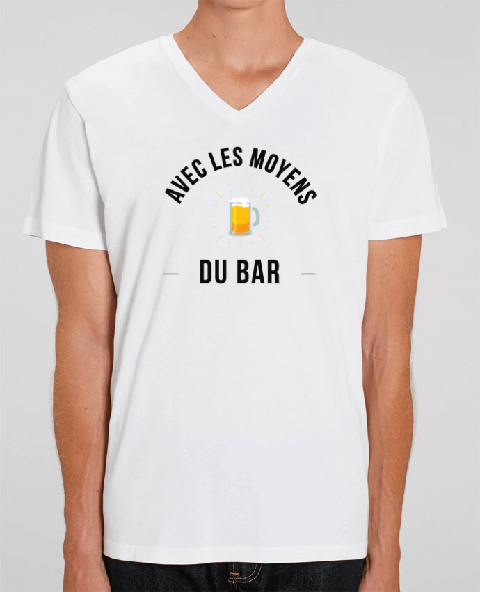 Camiseta Hombre Cuello V Stanley PRESENTER Avec les moyens du bar por Ruuud
