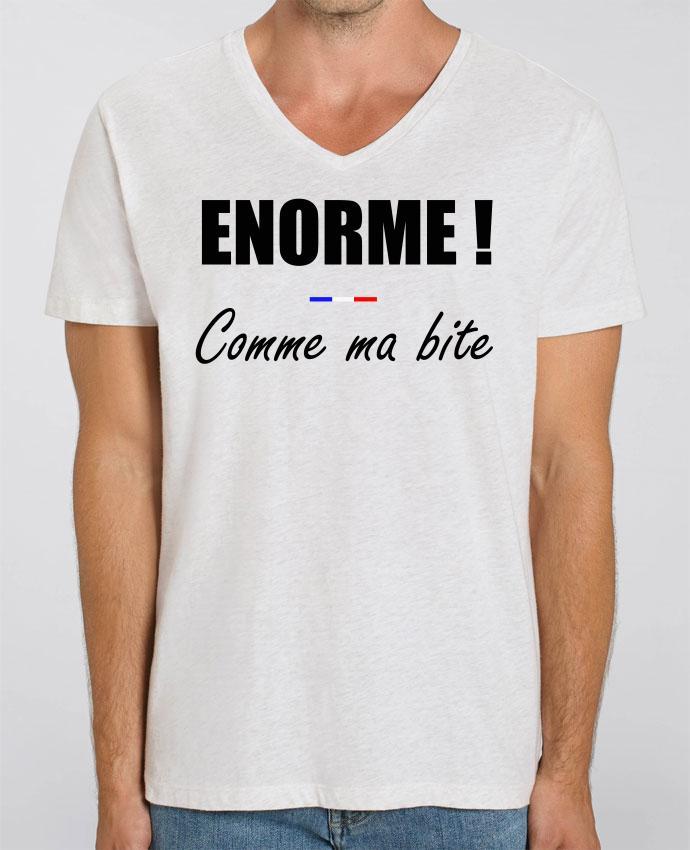 Men V-Neck T-shirt Stanley Presenter Énorme comme ma bite by tunetoo