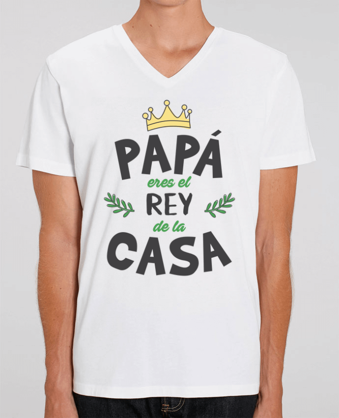 Men V-Neck T-shirt Stanley Presenter Papá eres el rey de la casa by tunetoo