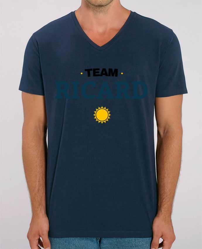 Tee Shirt Homme Col V Stanley PRESENTER Team Ricard idée cadeau - Tunetoo
