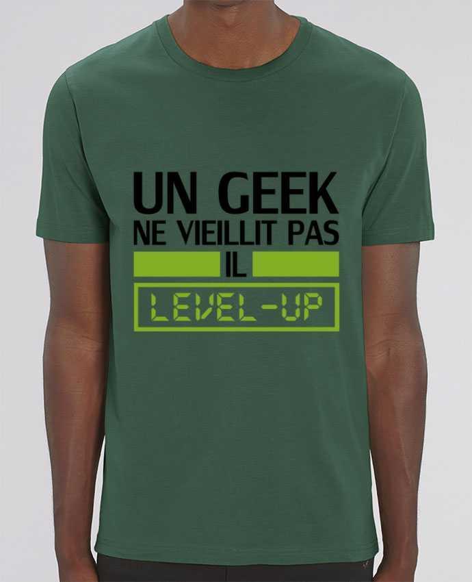 T-Shirt un geek ne vieillit pas il level up par Milie